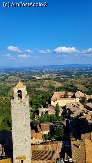 [P28] vedere din Torre Grossa - în stânga Torre Rognosa » foto by k-lator
 - 
<span class="allrVoted glyphicon glyphicon-heart hidden" id="av1404997"></span>
<a class="m-l-10 hidden" id="sv1404997" onclick="voting_Foto_DelVot(,1404997,7623)" role="button">șterge vot <span class="glyphicon glyphicon-remove"></span></a>
<a id="v91404997" class=" c-red"  onclick="voting_Foto_SetVot(1404997)" role="button"><span class="glyphicon glyphicon-heart-empty"></span> <b>LIKE</b> = Votează poza</a> <img class="hidden"  id="f1404997W9" src="/imagini/loader.gif" border="0" /><span class="AjErrMes hidden" id="e1404997ErM"></span>