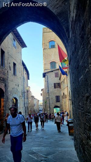[P54] San Gimignano » foto by k-lator
 - 
<span class="allrVoted glyphicon glyphicon-heart hidden" id="av1405023"></span>
<a class="m-l-10 hidden" id="sv1405023" onclick="voting_Foto_DelVot(,1405023,7623)" role="button">șterge vot <span class="glyphicon glyphicon-remove"></span></a>
<a id="v91405023" class=" c-red"  onclick="voting_Foto_SetVot(1405023)" role="button"><span class="glyphicon glyphicon-heart-empty"></span> <b>LIKE</b> = Votează poza</a> <img class="hidden"  id="f1405023W9" src="/imagini/loader.gif" border="0" /><span class="AjErrMes hidden" id="e1405023ErM"></span>