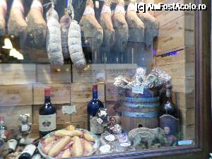 [P17] o vitrina pentru gourmanzi » foto by amero
 - 
<span class="allrVoted glyphicon glyphicon-heart hidden" id="av694218"></span>
<a class="m-l-10 hidden" id="sv694218" onclick="voting_Foto_DelVot(,694218,7623)" role="button">șterge vot <span class="glyphicon glyphicon-remove"></span></a>
<a id="v9694218" class=" c-red"  onclick="voting_Foto_SetVot(694218)" role="button"><span class="glyphicon glyphicon-heart-empty"></span> <b>LIKE</b> = Votează poza</a> <img class="hidden"  id="f694218W9" src="/imagini/loader.gif" border="0" /><span class="AjErrMes hidden" id="e694218ErM"></span>