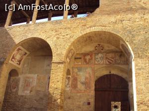 [P40] Palazzo Comunale - curtea interioară.  » foto by Carmen Ion
 - 
<span class="allrVoted glyphicon glyphicon-heart hidden" id="av811369"></span>
<a class="m-l-10 hidden" id="sv811369" onclick="voting_Foto_DelVot(,811369,7623)" role="button">șterge vot <span class="glyphicon glyphicon-remove"></span></a>
<a id="v9811369" class=" c-red"  onclick="voting_Foto_SetVot(811369)" role="button"><span class="glyphicon glyphicon-heart-empty"></span> <b>LIKE</b> = Votează poza</a> <img class="hidden"  id="f811369W9" src="/imagini/loader.gif" border="0" /><span class="AjErrMes hidden" id="e811369ErM"></span>