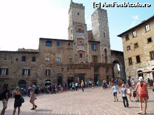 [P13] Piazza della Cisterna - In spatse vede Arco dei Becci si Palazzo Ardinghelli » foto by Mika
 - 
<span class="allrVoted glyphicon glyphicon-heart hidden" id="av677149"></span>
<a class="m-l-10 hidden" id="sv677149" onclick="voting_Foto_DelVot(,677149,7623)" role="button">șterge vot <span class="glyphicon glyphicon-remove"></span></a>
<a id="v9677149" class=" c-red"  onclick="voting_Foto_SetVot(677149)" role="button"><span class="glyphicon glyphicon-heart-empty"></span> <b>LIKE</b> = Votează poza</a> <img class="hidden"  id="f677149W9" src="/imagini/loader.gif" border="0" /><span class="AjErrMes hidden" id="e677149ErM"></span>