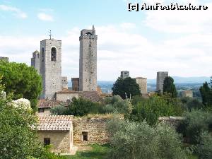 [P02] Vedere a orasului vechi din singurul turnuleț rămas in Rocca di Montestaffoli.  » foto by Mika
 - 
<span class="allrVoted glyphicon glyphicon-heart hidden" id="av677052"></span>
<a class="m-l-10 hidden" id="sv677052" onclick="voting_Foto_DelVot(,677052,7623)" role="button">șterge vot <span class="glyphicon glyphicon-remove"></span></a>
<a id="v9677052" class=" c-red"  onclick="voting_Foto_SetVot(677052)" role="button"><span class="glyphicon glyphicon-heart-empty"></span> <b>LIKE</b> = Votează poza</a> <img class="hidden"  id="f677052W9" src="/imagini/loader.gif" border="0" /><span class="AjErrMes hidden" id="e677052ErM"></span>