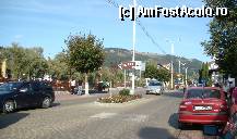 [P10] Pe acest indicator din fata restaurantului se spune ca pana la Gara Bai sunt 250m » foto by kelyboy
 - 
<span class="allrVoted glyphicon glyphicon-heart hidden" id="av289996"></span>
<a class="m-l-10 hidden" id="sv289996" onclick="voting_Foto_DelVot(,289996,7664)" role="button">șterge vot <span class="glyphicon glyphicon-remove"></span></a>
<a id="v9289996" class=" c-red"  onclick="voting_Foto_SetVot(289996)" role="button"><span class="glyphicon glyphicon-heart-empty"></span> <b>LIKE</b> = Votează poza</a> <img class="hidden"  id="f289996W9" src="/imagini/loader.gif" border="0" /><span class="AjErrMes hidden" id="e289996ErM"></span>