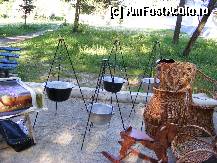 [P12] Unde sunt turisti, normal, apar si comercianti, iar daca la mare acestia vand slapi si colaci pentru plaja, aici... » foto by kelyboy
 - 
<span class="allrVoted glyphicon glyphicon-heart hidden" id="av290000"></span>
<a class="m-l-10 hidden" id="sv290000" onclick="voting_Foto_DelVot(,290000,7664)" role="button">șterge vot <span class="glyphicon glyphicon-remove"></span></a>
<a id="v9290000" class=" c-red"  onclick="voting_Foto_SetVot(290000)" role="button"><span class="glyphicon glyphicon-heart-empty"></span> <b>LIKE</b> = Votează poza</a> <img class="hidden"  id="f290000W9" src="/imagini/loader.gif" border="0" /><span class="AjErrMes hidden" id="e290000ErM"></span>