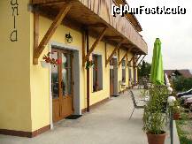 [P03] Pensiunea Castania - terasa restaurantului, pe care se poate servi masa in zilele frumoase » foto by ascent
 - 
<span class="allrVoted glyphicon glyphicon-heart hidden" id="av146379"></span>
<a class="m-l-10 hidden" id="sv146379" onclick="voting_Foto_DelVot(,146379,7674)" role="button">șterge vot <span class="glyphicon glyphicon-remove"></span></a>
<a id="v9146379" class=" c-red"  onclick="voting_Foto_SetVot(146379)" role="button"><span class="glyphicon glyphicon-heart-empty"></span> <b>LIKE</b> = Votează poza</a> <img class="hidden"  id="f146379W9" src="/imagini/loader.gif" border="0" /><span class="AjErrMes hidden" id="e146379ErM"></span>