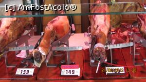 [P15] Magazin de jamon in Tarragona » foto by celeste
 - 
<span class="allrVoted glyphicon glyphicon-heart hidden" id="av753880"></span>
<a class="m-l-10 hidden" id="sv753880" onclick="voting_Foto_DelVot(,753880,7677)" role="button">șterge vot <span class="glyphicon glyphicon-remove"></span></a>
<a id="v9753880" class=" c-red"  onclick="voting_Foto_SetVot(753880)" role="button"><span class="glyphicon glyphicon-heart-empty"></span> <b>LIKE</b> = Votează poza</a> <img class="hidden"  id="f753880W9" src="/imagini/loader.gif" border="0" /><span class="AjErrMes hidden" id="e753880ErM"></span>