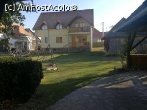 [P15] In curte » foto by ancutza26
 - 
<span class="allrVoted glyphicon glyphicon-heart hidden" id="av1033312"></span>
<a class="m-l-10 hidden" id="sv1033312" onclick="voting_Foto_DelVot(,1033312,7688)" role="button">șterge vot <span class="glyphicon glyphicon-remove"></span></a>
<a id="v91033312" class=" c-red"  onclick="voting_Foto_SetVot(1033312)" role="button"><span class="glyphicon glyphicon-heart-empty"></span> <b>LIKE</b> = Votează poza</a> <img class="hidden"  id="f1033312W9" src="/imagini/loader.gif" border="0" /><span class="AjErrMes hidden" id="e1033312ErM"></span>