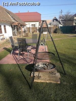 [P09] In curte, gratarul » foto by ancutza26
 - 
<span class="allrVoted glyphicon glyphicon-heart hidden" id="av1033306"></span>
<a class="m-l-10 hidden" id="sv1033306" onclick="voting_Foto_DelVot(,1033306,7688)" role="button">șterge vot <span class="glyphicon glyphicon-remove"></span></a>
<a id="v91033306" class=" c-red"  onclick="voting_Foto_SetVot(1033306)" role="button"><span class="glyphicon glyphicon-heart-empty"></span> <b>LIKE</b> = Votează poza</a> <img class="hidden"  id="f1033306W9" src="/imagini/loader.gif" border="0" /><span class="AjErrMes hidden" id="e1033306ErM"></span>