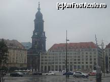 [P12] Dresda pe ploaie in Altmarkt » foto by ileanaxperta*
 - 
<span class="allrVoted glyphicon glyphicon-heart hidden" id="av220696"></span>
<a class="m-l-10 hidden" id="sv220696" onclick="voting_Foto_DelVot(,220696,7690)" role="button">șterge vot <span class="glyphicon glyphicon-remove"></span></a>
<a id="v9220696" class=" c-red"  onclick="voting_Foto_SetVot(220696)" role="button"><span class="glyphicon glyphicon-heart-empty"></span> <b>LIKE</b> = Votează poza</a> <img class="hidden"  id="f220696W9" src="/imagini/loader.gif" border="0" /><span class="AjErrMes hidden" id="e220696ErM"></span>