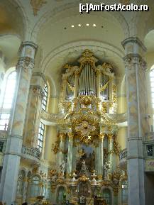[P02] Dresda, Frauenkirche (Biserica Maicii Domnului), interior » foto by magdalena
 - 
<span class="allrVoted glyphicon glyphicon-heart hidden" id="av148966"></span>
<a class="m-l-10 hidden" id="sv148966" onclick="voting_Foto_DelVot(,148966,7690)" role="button">șterge vot <span class="glyphicon glyphicon-remove"></span></a>
<a id="v9148966" class=" c-red"  onclick="voting_Foto_SetVot(148966)" role="button"><span class="glyphicon glyphicon-heart-empty"></span> <b>LIKE</b> = Votează poza</a> <img class="hidden"  id="f148966W9" src="/imagini/loader.gif" border="0" /><span class="AjErrMes hidden" id="e148966ErM"></span>