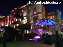 [P04] Restaurantul Katmandu din Magaluf, noaptea » foto by Romeo2011
 - 
<span class="allrVoted glyphicon glyphicon-heart hidden" id="av218585"></span>
<a class="m-l-10 hidden" id="sv218585" onclick="voting_Foto_DelVot(,218585,7718)" role="button">șterge vot <span class="glyphicon glyphicon-remove"></span></a>
<a id="v9218585" class=" c-red"  onclick="voting_Foto_SetVot(218585)" role="button"><span class="glyphicon glyphicon-heart-empty"></span> <b>LIKE</b> = Votează poza</a> <img class="hidden"  id="f218585W9" src="/imagini/loader.gif" border="0" /><span class="AjErrMes hidden" id="e218585ErM"></span>