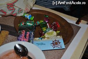 [P04] Bomboanele primite odată cu nota de plată » foto by Gabise
 - 
<span class="allrVoted glyphicon glyphicon-heart hidden" id="av529868"></span>
<a class="m-l-10 hidden" id="sv529868" onclick="voting_Foto_DelVot(,529868,7733)" role="button">șterge vot <span class="glyphicon glyphicon-remove"></span></a>
<a id="v9529868" class=" c-red"  onclick="voting_Foto_SetVot(529868)" role="button"><span class="glyphicon glyphicon-heart-empty"></span> <b>LIKE</b> = Votează poza</a> <img class="hidden"  id="f529868W9" src="/imagini/loader.gif" border="0" /><span class="AjErrMes hidden" id="e529868ErM"></span>