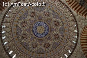 [P05] Cupola Moscheei Selimiye din Edirne,renumita pentru dimensiuni (32 m diametru ) si frumusete » foto by Dorina9
 - 
<span class="allrVoted glyphicon glyphicon-heart hidden" id="av1151609"></span>
<a class="m-l-10 hidden" id="sv1151609" onclick="voting_Foto_DelVot(,1151609,7744)" role="button">șterge vot <span class="glyphicon glyphicon-remove"></span></a>
<a id="v91151609" class=" c-red"  onclick="voting_Foto_SetVot(1151609)" role="button"><span class="glyphicon glyphicon-heart-empty"></span> <b>LIKE</b> = Votează poza</a> <img class="hidden"  id="f1151609W9" src="/imagini/loader.gif" border="0" /><span class="AjErrMes hidden" id="e1151609ErM"></span>
