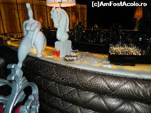 [P15] discoteca din incinta resortului, la bar gaseai orice, mai putin brazilience... :)  » foto by zake
 - 
<span class="allrVoted glyphicon glyphicon-heart hidden" id="av621384"></span>
<a class="m-l-10 hidden" id="sv621384" onclick="voting_Foto_DelVot(,621384,7762)" role="button">șterge vot <span class="glyphicon glyphicon-remove"></span></a>
<a id="v9621384" class=" c-red"  onclick="voting_Foto_SetVot(621384)" role="button"><span class="glyphicon glyphicon-heart-empty"></span> <b>LIKE</b> = Votează poza</a> <img class="hidden"  id="f621384W9" src="/imagini/loader.gif" border="0" /><span class="AjErrMes hidden" id="e621384ErM"></span>