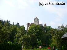 [P11] Castelul Bran - care atrage multi vizitatori » foto by ascent
 - 
<span class="allrVoted glyphicon glyphicon-heart hidden" id="av150661"></span>
<a class="m-l-10 hidden" id="sv150661" onclick="voting_Foto_DelVot(,150661,7766)" role="button">șterge vot <span class="glyphicon glyphicon-remove"></span></a>
<a id="v9150661" class=" c-red"  onclick="voting_Foto_SetVot(150661)" role="button"><span class="glyphicon glyphicon-heart-empty"></span> <b>LIKE</b> = Votează poza</a> <img class="hidden"  id="f150661W9" src="/imagini/loader.gif" border="0" /><span class="AjErrMes hidden" id="e150661ErM"></span>