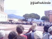 [P07] Se schimba garda la Palat » foto by liviadavidescu
 - 
<span class="allrVoted glyphicon glyphicon-heart hidden" id="av172061"></span>
<a class="m-l-10 hidden" id="sv172061" onclick="voting_Foto_DelVot(,172061,7768)" role="button">șterge vot <span class="glyphicon glyphicon-remove"></span></a>
<a id="v9172061" class=" c-red"  onclick="voting_Foto_SetVot(172061)" role="button"><span class="glyphicon glyphicon-heart-empty"></span> <b>LIKE</b> = Votează poza</a> <img class="hidden"  id="f172061W9" src="/imagini/loader.gif" border="0" /><span class="AjErrMes hidden" id="e172061ErM"></span>