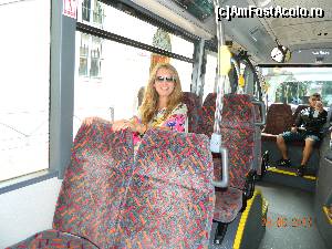 [P37] calatori in autobuz » foto by zake
 - 
<span class="allrVoted glyphicon glyphicon-heart hidden" id="av685317"></span>
<a class="m-l-10 hidden" id="sv685317" onclick="voting_Foto_DelVot(,685317,7768)" role="button">șterge vot <span class="glyphicon glyphicon-remove"></span></a>
<a id="v9685317" class=" c-red"  onclick="voting_Foto_SetVot(685317)" role="button"><span class="glyphicon glyphicon-heart-empty"></span> <b>LIKE</b> = Votează poza</a> <img class="hidden"  id="f685317W9" src="/imagini/loader.gif" border="0" /><span class="AjErrMes hidden" id="e685317ErM"></span>