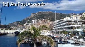 [P26] Din portul Hercule. Se observă în dreapta hotelul în formă de vas » foto by irinad
 - 
<span class="allrVoted glyphicon glyphicon-heart hidden" id="av1104582"></span>
<a class="m-l-10 hidden" id="sv1104582" onclick="voting_Foto_DelVot(,1104582,7768)" role="button">șterge vot <span class="glyphicon glyphicon-remove"></span></a>
<a id="v91104582" class=" c-red"  onclick="voting_Foto_SetVot(1104582)" role="button"><span class="glyphicon glyphicon-heart-empty"></span> <b>LIKE</b> = Votează poza</a> <img class="hidden"  id="f1104582W9" src="/imagini/loader.gif" border="0" /><span class="AjErrMes hidden" id="e1104582ErM"></span>