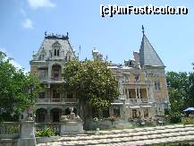 [P07] Castelul Massandra. Loc de ,,Imbalsamare'' a nomenklaturistilor rusi. » foto by popescu.borsa*
 - 
<span class="allrVoted glyphicon glyphicon-heart hidden" id="av151416"></span>
<a class="m-l-10 hidden" id="sv151416" onclick="voting_Foto_DelVot(,151416,7769)" role="button">șterge vot <span class="glyphicon glyphicon-remove"></span></a>
<a id="v9151416" class=" c-red"  onclick="voting_Foto_SetVot(151416)" role="button"><span class="glyphicon glyphicon-heart-empty"></span> <b>LIKE</b> = Votează poza</a> <img class="hidden"  id="f151416W9" src="/imagini/loader.gif" border="0" /><span class="AjErrMes hidden" id="e151416ErM"></span>