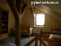 [P10] Camera cu patul de o persoana si canapeaua. Ce se vede este cam jumatate din dormitor. » foto by micheline
 - 
<span class="allrVoted glyphicon glyphicon-heart hidden" id="av151874"></span>
<a class="m-l-10 hidden" id="sv151874" onclick="voting_Foto_DelVot(,151874,7790)" role="button">șterge vot <span class="glyphicon glyphicon-remove"></span></a>
<a id="v9151874" class=" c-red"  onclick="voting_Foto_SetVot(151874)" role="button"><span class="glyphicon glyphicon-heart-empty"></span> <b>LIKE</b> = Votează poza</a> <img class="hidden"  id="f151874W9" src="/imagini/loader.gif" border="0" /><span class="AjErrMes hidden" id="e151874ErM"></span>