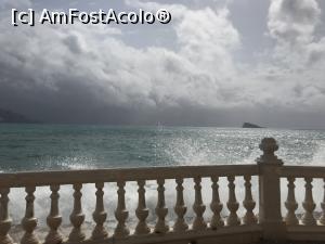 [P56] Plajele Benidormului - la capătul falezei plajei Poniente » foto by nicole33
 - 
<span class="allrVoted glyphicon glyphicon-heart hidden" id="av1182024"></span>
<a class="m-l-10 hidden" id="sv1182024" onclick="voting_Foto_DelVot(,1182024,7803)" role="button">șterge vot <span class="glyphicon glyphicon-remove"></span></a>
<a id="v91182024" class=" c-red"  onclick="voting_Foto_SetVot(1182024)" role="button"><span class="glyphicon glyphicon-heart-empty"></span> <b>LIKE</b> = Votează poza</a> <img class="hidden"  id="f1182024W9" src="/imagini/loader.gif" border="0" /><span class="AjErrMes hidden" id="e1182024ErM"></span>