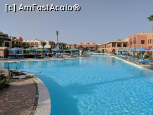 [P20] Piscină » foto by Ccucu
 - 
<span class="allrVoted glyphicon glyphicon-heart hidden" id="av1013998"></span>
<a class="m-l-10 hidden" id="sv1013998" onclick="voting_Foto_DelVot(,1013998,7832)" role="button">șterge vot <span class="glyphicon glyphicon-remove"></span></a>
<a id="v91013998" class=" c-red"  onclick="voting_Foto_SetVot(1013998)" role="button"><span class="glyphicon glyphicon-heart-empty"></span> <b>LIKE</b> = Votează poza</a> <img class="hidden"  id="f1013998W9" src="/imagini/loader.gif" border="0" /><span class="AjErrMes hidden" id="e1013998ErM"></span>