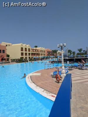 [P22] Activități piscine » foto by Ccucu
 - 
<span class="allrVoted glyphicon glyphicon-heart hidden" id="av1014000"></span>
<a class="m-l-10 hidden" id="sv1014000" onclick="voting_Foto_DelVot(,1014000,7832)" role="button">șterge vot <span class="glyphicon glyphicon-remove"></span></a>
<a id="v91014000" class=" c-red"  onclick="voting_Foto_SetVot(1014000)" role="button"><span class="glyphicon glyphicon-heart-empty"></span> <b>LIKE</b> = Votează poza</a> <img class="hidden"  id="f1014000W9" src="/imagini/loader.gif" border="0" /><span class="AjErrMes hidden" id="e1014000ErM"></span>