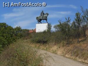[P01] Dumbrăveni - Statuia ecvestră a generalissimului rus A.V. Suvorov. » foto by iulianic
 - 
<span class="allrVoted glyphicon glyphicon-heart hidden" id="av1185907"></span>
<a class="m-l-10 hidden" id="sv1185907" onclick="voting_Foto_DelVot(,1185907,7833)" role="button">șterge vot <span class="glyphicon glyphicon-remove"></span></a>
<a id="v91185907" class=" c-red"  onclick="voting_Foto_SetVot(1185907)" role="button"><span class="glyphicon glyphicon-heart-empty"></span> <b>LIKE</b> = Votează poza</a> <img class="hidden"  id="f1185907W9" src="/imagini/loader.gif" border="0" /><span class="AjErrMes hidden" id="e1185907ErM"></span>