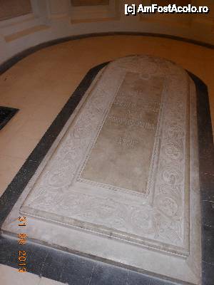 [P12] Mărăşeşti - Mausoleul Eroilor. O criptă comună pentru 300 de eroi.  » foto by iulianic
 - 
<span class="allrVoted glyphicon glyphicon-heart hidden" id="av464327"></span>
<a class="m-l-10 hidden" id="sv464327" onclick="voting_Foto_DelVot(,464327,7833)" role="button">șterge vot <span class="glyphicon glyphicon-remove"></span></a>
<a id="v9464327" class=" c-red"  onclick="voting_Foto_SetVot(464327)" role="button"><span class="glyphicon glyphicon-heart-empty"></span> <b>LIKE</b> = Votează poza</a> <img class="hidden"  id="f464327W9" src="/imagini/loader.gif" border="0" /><span class="AjErrMes hidden" id="e464327ErM"></span>