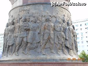 [P10] Focşani - Basorelief pe monumentul din Piaţa Unirii.  » foto by iulianic
 - 
<span class="allrVoted glyphicon glyphicon-heart hidden" id="av465263"></span>
<a class="m-l-10 hidden" id="sv465263" onclick="voting_Foto_DelVot(,465263,7833)" role="button">șterge vot <span class="glyphicon glyphicon-remove"></span></a>
<a id="v9465263" class=" c-red"  onclick="voting_Foto_SetVot(465263)" role="button"><span class="glyphicon glyphicon-heart-empty"></span> <b>LIKE</b> = Votează poza</a> <img class="hidden"  id="f465263W9" src="/imagini/loader.gif" border="0" /><span class="AjErrMes hidden" id="e465263ErM"></span>