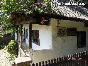 [P18] Casa memorială Ion Roată din comuna Câmpuri, în apropiere de Soveja.  » foto by iulianic
 - 
<span class="allrVoted glyphicon glyphicon-heart hidden" id="av465280"></span>
<a class="m-l-10 hidden" id="sv465280" onclick="voting_Foto_DelVot(,465280,7833)" role="button">șterge vot <span class="glyphicon glyphicon-remove"></span></a>
<a id="v9465280" class=" c-red"  onclick="voting_Foto_SetVot(465280)" role="button"><span class="glyphicon glyphicon-heart-empty"></span> <b>LIKE</b> = Votează poza</a> <img class="hidden"  id="f465280W9" src="/imagini/loader.gif" border="0" /><span class="AjErrMes hidden" id="e465280ErM"></span>