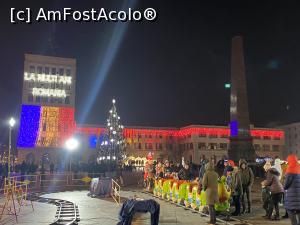 [P28] Focsani - Targul de Craciun seara » foto by mishu
 - 
<span class="allrVoted glyphicon glyphicon-heart hidden" id="av1344502"></span>
<a class="m-l-10 hidden" id="sv1344502" onclick="voting_Foto_DelVot(,1344502,7833)" role="button">șterge vot <span class="glyphicon glyphicon-remove"></span></a>
<a id="v91344502" class=" c-red"  onclick="voting_Foto_SetVot(1344502)" role="button"><span class="glyphicon glyphicon-heart-empty"></span> <b>LIKE</b> = Votează poza</a> <img class="hidden"  id="f1344502W9" src="/imagini/loader.gif" border="0" /><span class="AjErrMes hidden" id="e1344502ErM"></span>
