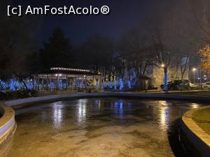 [P47] Focsani - Targul de Craciun seara, prin parc » foto by mishu
 - 
<span class="allrVoted glyphicon glyphicon-heart hidden" id="av1344521"></span>
<a class="m-l-10 hidden" id="sv1344521" onclick="voting_Foto_DelVot(,1344521,7833)" role="button">șterge vot <span class="glyphicon glyphicon-remove"></span></a>
<a id="v91344521" class=" c-red"  onclick="voting_Foto_SetVot(1344521)" role="button"><span class="glyphicon glyphicon-heart-empty"></span> <b>LIKE</b> = Votează poza</a> <img class="hidden"  id="f1344521W9" src="/imagini/loader.gif" border="0" /><span class="AjErrMes hidden" id="e1344521ErM"></span>