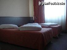 [P11] Camera curata, frumoasa si luminoasa de la hotelul Seneca din Baia Mare » foto by ileanaxperta*
 - 
<span class="allrVoted glyphicon glyphicon-heart hidden" id="av154235"></span>
<a class="m-l-10 hidden" id="sv154235" onclick="voting_Foto_DelVot(,154235,7839)" role="button">șterge vot <span class="glyphicon glyphicon-remove"></span></a>
<a id="v9154235" class=" c-red"  onclick="voting_Foto_SetVot(154235)" role="button"><span class="glyphicon glyphicon-heart-empty"></span> <b>LIKE</b> = Votează poza</a> <img class="hidden"  id="f154235W9" src="/imagini/loader.gif" border="0" /><span class="AjErrMes hidden" id="e154235ErM"></span>