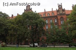 [P19] Wrocław, Ostrów Tumski, Metropolitalne Wyższe Seminarium Duchowne (Seminarului Teologic Superior Mitropolitan) » foto by mprofeanu
 - 
<span class="allrVoted glyphicon glyphicon-heart hidden" id="av1368370"></span>
<a class="m-l-10 hidden" id="sv1368370" onclick="voting_Foto_DelVot(,1368370,7843)" role="button">șterge vot <span class="glyphicon glyphicon-remove"></span></a>
<a id="v91368370" class=" c-red"  onclick="voting_Foto_SetVot(1368370)" role="button"><span class="glyphicon glyphicon-heart-empty"></span> <b>LIKE</b> = Votează poza</a> <img class="hidden"  id="f1368370W9" src="/imagini/loader.gif" border="0" /><span class="AjErrMes hidden" id="e1368370ErM"></span>
