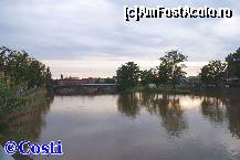 [P27] Odra. Vedere spre podul Pomorskie. » foto by Costi
 - 
<span class="allrVoted glyphicon glyphicon-heart hidden" id="av277254"></span>
<a class="m-l-10 hidden" id="sv277254" onclick="voting_Foto_DelVot(,277254,7843)" role="button">șterge vot <span class="glyphicon glyphicon-remove"></span></a>
<a id="v9277254" class=" c-red"  onclick="voting_Foto_SetVot(277254)" role="button"><span class="glyphicon glyphicon-heart-empty"></span> <b>LIKE</b> = Votează poza</a> <img class="hidden"  id="f277254W9" src="/imagini/loader.gif" border="0" /><span class="AjErrMes hidden" id="e277254ErM"></span>