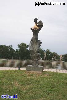 [P33] Powodzianka Monument » foto by Costi
 - 
<span class="allrVoted glyphicon glyphicon-heart hidden" id="av277263"></span>
<a class="m-l-10 hidden" id="sv277263" onclick="voting_Foto_DelVot(,277263,7843)" role="button">șterge vot <span class="glyphicon glyphicon-remove"></span></a>
<a id="v9277263" class=" c-red"  onclick="voting_Foto_SetVot(277263)" role="button"><span class="glyphicon glyphicon-heart-empty"></span> <b>LIKE</b> = Votează poza</a> <img class="hidden"  id="f277263W9" src="/imagini/loader.gif" border="0" /><span class="AjErrMes hidden" id="e277263ErM"></span>