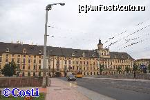 [P35] Universitatea, văzută de pe podul Universităţii » foto by Costi
 - 
<span class="allrVoted glyphicon glyphicon-heart hidden" id="av277267"></span>
<a class="m-l-10 hidden" id="sv277267" onclick="voting_Foto_DelVot(,277267,7843)" role="button">șterge vot <span class="glyphicon glyphicon-remove"></span></a>
<a id="v9277267" class=" c-red"  onclick="voting_Foto_SetVot(277267)" role="button"><span class="glyphicon glyphicon-heart-empty"></span> <b>LIKE</b> = Votează poza</a> <img class="hidden"  id="f277267W9" src="/imagini/loader.gif" border="0" /><span class="AjErrMes hidden" id="e277267ErM"></span>