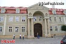 [P23] Fostul Palat episcopal, acum sediul Facultăţii de Teologie. » foto by Costi
 - 
<span class="allrVoted glyphicon glyphicon-heart hidden" id="av278856"></span>
<a class="m-l-10 hidden" id="sv278856" onclick="voting_Foto_DelVot(,278856,7843)" role="button">șterge vot <span class="glyphicon glyphicon-remove"></span></a>
<a id="v9278856" class=" c-red"  onclick="voting_Foto_SetVot(278856)" role="button"><span class="glyphicon glyphicon-heart-empty"></span> <b>LIKE</b> = Votează poza</a> <img class="hidden"  id="f278856W9" src="/imagini/loader.gif" border="0" /><span class="AjErrMes hidden" id="e278856ErM"></span>