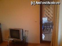 [P07] tot livingul si intrarea in balcon » foto by commandorsteel*
 - 
<span class="allrVoted glyphicon glyphicon-heart hidden" id="av179978"></span>
<a class="m-l-10 hidden" id="sv179978" onclick="voting_Foto_DelVot(,179978,7855)" role="button">șterge vot <span class="glyphicon glyphicon-remove"></span></a>
<a id="v9179978" class=" c-red"  onclick="voting_Foto_SetVot(179978)" role="button"><span class="glyphicon glyphicon-heart-empty"></span> <b>LIKE</b> = Votează poza</a> <img class="hidden"  id="f179978W9" src="/imagini/loader.gif" border="0" /><span class="AjErrMes hidden" id="e179978ErM"></span>