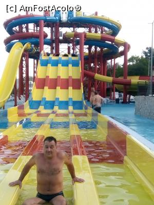 [P12] Aquapark Mirajul Oltului din Calimanesti langa hotel Central. » foto by cecilia a.
 - 
<span class="allrVoted glyphicon glyphicon-heart hidden" id="av1188009"></span>
<a class="m-l-10 hidden" id="sv1188009" onclick="voting_Foto_DelVot(,1188009,7859)" role="button">șterge vot <span class="glyphicon glyphicon-remove"></span></a>
<a id="v91188009" class=" c-red"  onclick="voting_Foto_SetVot(1188009)" role="button"><span class="glyphicon glyphicon-heart-empty"></span> <b>LIKE</b> = Votează poza</a> <img class="hidden"  id="f1188009W9" src="/imagini/loader.gif" border="0" /><span class="AjErrMes hidden" id="e1188009ErM"></span>