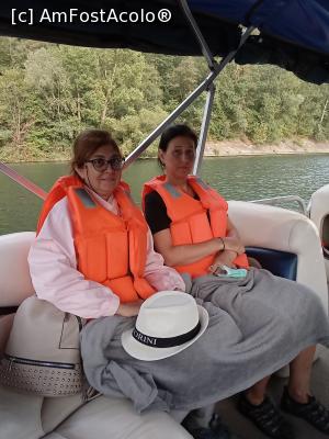 [P32] Ambarcatiune faina cu canapele, fotolii, paturi(daca e frig). » foto by cecilia a.
 - 
<span class="allrVoted glyphicon glyphicon-heart hidden" id="av1188029"></span>
<a class="m-l-10 hidden" id="sv1188029" onclick="voting_Foto_DelVot(,1188029,7859)" role="button">șterge vot <span class="glyphicon glyphicon-remove"></span></a>
<a id="v91188029" class=" c-red"  onclick="voting_Foto_SetVot(1188029)" role="button"><span class="glyphicon glyphicon-heart-empty"></span> <b>LIKE</b> = Votează poza</a> <img class="hidden"  id="f1188029W9" src="/imagini/loader.gif" border="0" /><span class="AjErrMes hidden" id="e1188029ErM"></span>