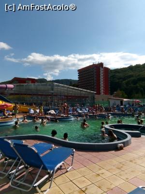 [P45] Aquapark Cozia (nu se pune problema de distantare sociala). » foto by cecilia a.
 - 
<span class="allrVoted glyphicon glyphicon-heart hidden" id="av1188042"></span>
<a class="m-l-10 hidden" id="sv1188042" onclick="voting_Foto_DelVot(,1188042,7859)" role="button">șterge vot <span class="glyphicon glyphicon-remove"></span></a>
<a id="v91188042" class=" c-red"  onclick="voting_Foto_SetVot(1188042)" role="button"><span class="glyphicon glyphicon-heart-empty"></span> <b>LIKE</b> = Votează poza</a> <img class="hidden"  id="f1188042W9" src="/imagini/loader.gif" border="0" /><span class="AjErrMes hidden" id="e1188042ErM"></span>