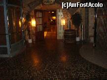 [P04] Central Cellar Restaurant & Wine Bar - în fundal, restaurantul. » foto by creivean
 - 
<span class="allrVoted glyphicon glyphicon-heart hidden" id="av155503"></span>
<a class="m-l-10 hidden" id="sv155503" onclick="voting_Foto_DelVot(,155503,7866)" role="button">șterge vot <span class="glyphicon glyphicon-remove"></span></a>
<a id="v9155503" class=" c-red"  onclick="voting_Foto_SetVot(155503)" role="button"><span class="glyphicon glyphicon-heart-empty"></span> <b>LIKE</b> = Votează poza</a> <img class="hidden"  id="f155503W9" src="/imagini/loader.gif" border="0" /><span class="AjErrMes hidden" id="e155503ErM"></span>