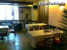 [P09] Fresco Restaurant & Cafe - tot sala de la parter. » foto by creivean
 - 
<span class="allrVoted glyphicon glyphicon-heart hidden" id="av161194"></span>
<a class="m-l-10 hidden" id="sv161194" onclick="voting_Foto_DelVot(,161194,7866)" role="button">șterge vot <span class="glyphicon glyphicon-remove"></span></a>
<a id="v9161194" class=" c-red"  onclick="voting_Foto_SetVot(161194)" role="button"><span class="glyphicon glyphicon-heart-empty"></span> <b>LIKE</b> = Votează poza</a> <img class="hidden"  id="f161194W9" src="/imagini/loader.gif" border="0" /><span class="AjErrMes hidden" id="e161194ErM"></span>