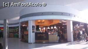 [P04] Cadru mai larg cu zona de luat masa, sunt foarte bine asezati, chiar la intrare in food court.  » foto by adichi
 - 
<span class="allrVoted glyphicon glyphicon-heart hidden" id="av726969"></span>
<a class="m-l-10 hidden" id="sv726969" onclick="voting_Foto_DelVot(,726969,7866)" role="button">șterge vot <span class="glyphicon glyphicon-remove"></span></a>
<a id="v9726969" class=" c-red"  onclick="voting_Foto_SetVot(726969)" role="button"><span class="glyphicon glyphicon-heart-empty"></span> <b>LIKE</b> = Votează poza</a> <img class="hidden"  id="f726969W9" src="/imagini/loader.gif" border="0" /><span class="AjErrMes hidden" id="e726969ErM"></span>