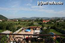 [P06] Vedere de pe balcon în partea din spate a pensiunii » foto by alela
 - 
<span class="allrVoted glyphicon glyphicon-heart hidden" id="av243327"></span>
<a class="m-l-10 hidden" id="sv243327" onclick="voting_Foto_DelVot(,243327,7872)" role="button">șterge vot <span class="glyphicon glyphicon-remove"></span></a>
<a id="v9243327" class=" c-red"  onclick="voting_Foto_SetVot(243327)" role="button"><span class="glyphicon glyphicon-heart-empty"></span> <b>LIKE</b> = Votează poza</a> <img class="hidden"  id="f243327W9" src="/imagini/loader.gif" border="0" /><span class="AjErrMes hidden" id="e243327ErM"></span>