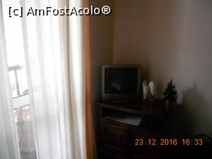 [P04] televizorul este destul de mic dar nu ne-a deranjat » foto by zlatna
 - 
<span class="allrVoted glyphicon glyphicon-heart hidden" id="av829287"></span>
<a class="m-l-10 hidden" id="sv829287" onclick="voting_Foto_DelVot(,829287,7878)" role="button">șterge vot <span class="glyphicon glyphicon-remove"></span></a>
<a id="v9829287" class=" c-red"  onclick="voting_Foto_SetVot(829287)" role="button"><span class="glyphicon glyphicon-heart-empty"></span> <b>LIKE</b> = Votează poza</a> <img class="hidden"  id="f829287W9" src="/imagini/loader.gif" border="0" /><span class="AjErrMes hidden" id="e829287ErM"></span>