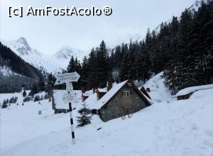 [P25] Cabana Valea S&acirc;mbetei » foto by Mioritik
 - 
<span class="allrVoted glyphicon glyphicon-heart hidden" id="av1264321"></span>
<a class="m-l-10 hidden" id="sv1264321" onclick="voting_Foto_DelVot(,1264321,7879)" role="button">șterge vot <span class="glyphicon glyphicon-remove"></span></a>
<a id="v91264321" class=" c-red"  onclick="voting_Foto_SetVot(1264321)" role="button"><span class="glyphicon glyphicon-heart-empty"></span> <b>LIKE</b> = Votează poza</a> <img class="hidden"  id="f1264321W9" src="/imagini/loader.gif" border="0" /><span class="AjErrMes hidden" id="e1264321ErM"></span>