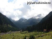 [P12] imagine de ansamblu cu cabana Valea Sambetei » foto by ceasornicarul
 - 
<span class="allrVoted glyphicon glyphicon-heart hidden" id="av156495"></span>
<a class="m-l-10 hidden" id="sv156495" onclick="voting_Foto_DelVot(,156495,7879)" role="button">șterge vot <span class="glyphicon glyphicon-remove"></span></a>
<a id="v9156495" class=" c-red"  onclick="voting_Foto_SetVot(156495)" role="button"><span class="glyphicon glyphicon-heart-empty"></span> <b>LIKE</b> = Votează poza</a> <img class="hidden"  id="f156495W9" src="/imagini/loader.gif" border="0" /><span class="AjErrMes hidden" id="e156495ErM"></span>